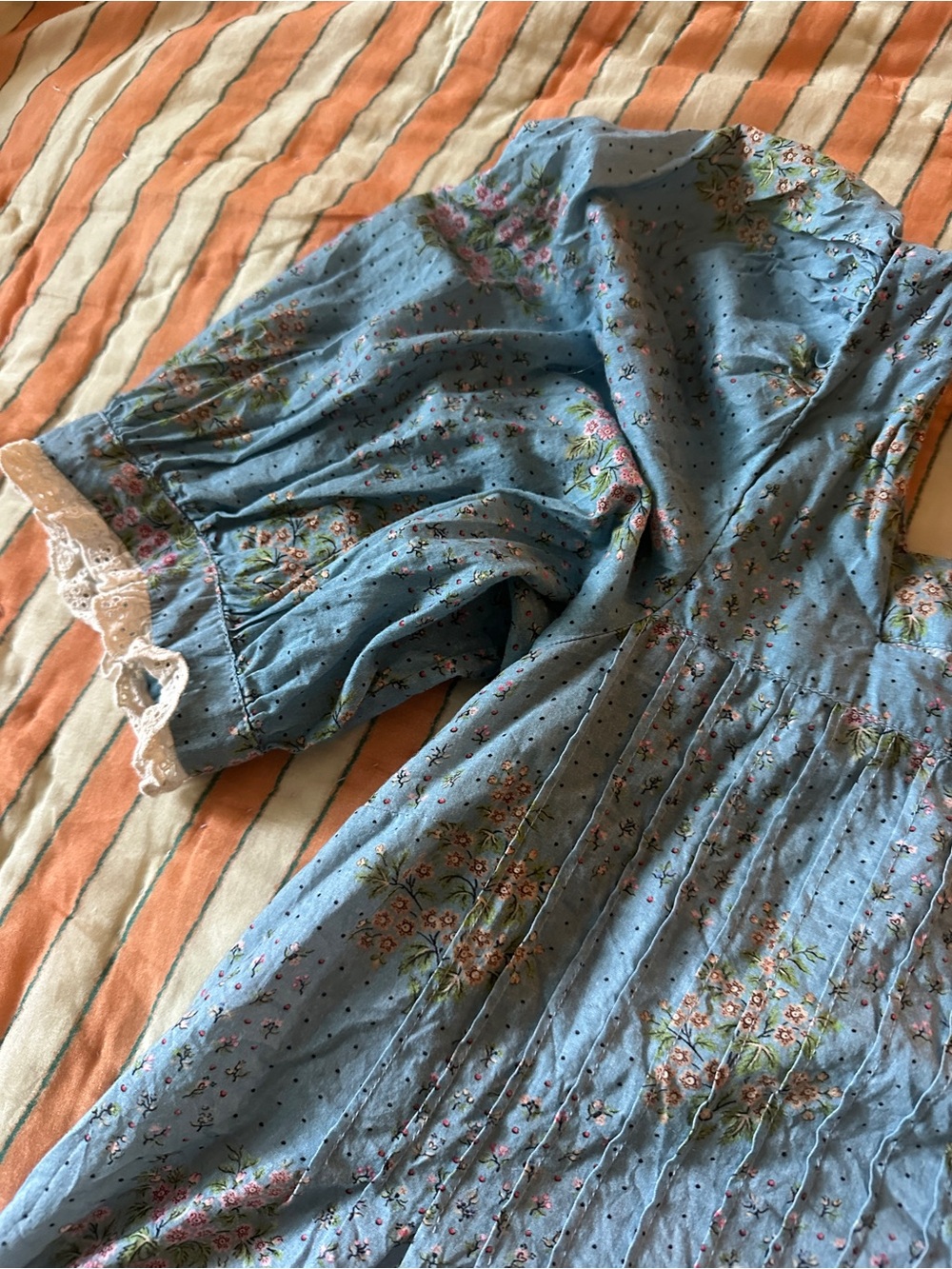 Christy Dawn Farm to Closet blouse - Picture 5 of 6